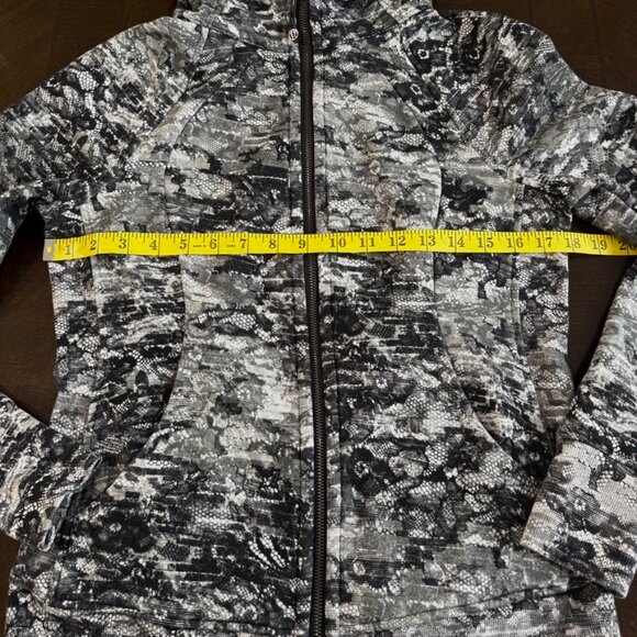 Lululemon Scuba Hoodie Light Cotton Fleece Masked Lace Starlight Black Size 8 - Picture 11 of 12